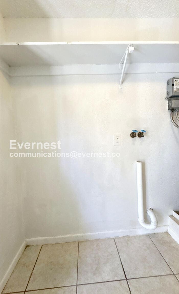 Building Photo - 1315 Browning St