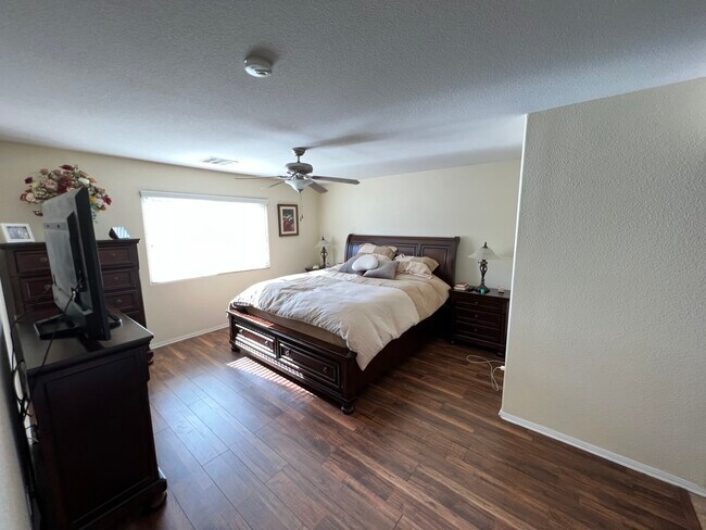 Building Photo - 9378 Agave Dr