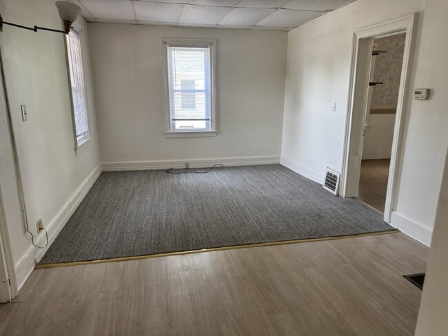Building Photo - 2317 2nd St