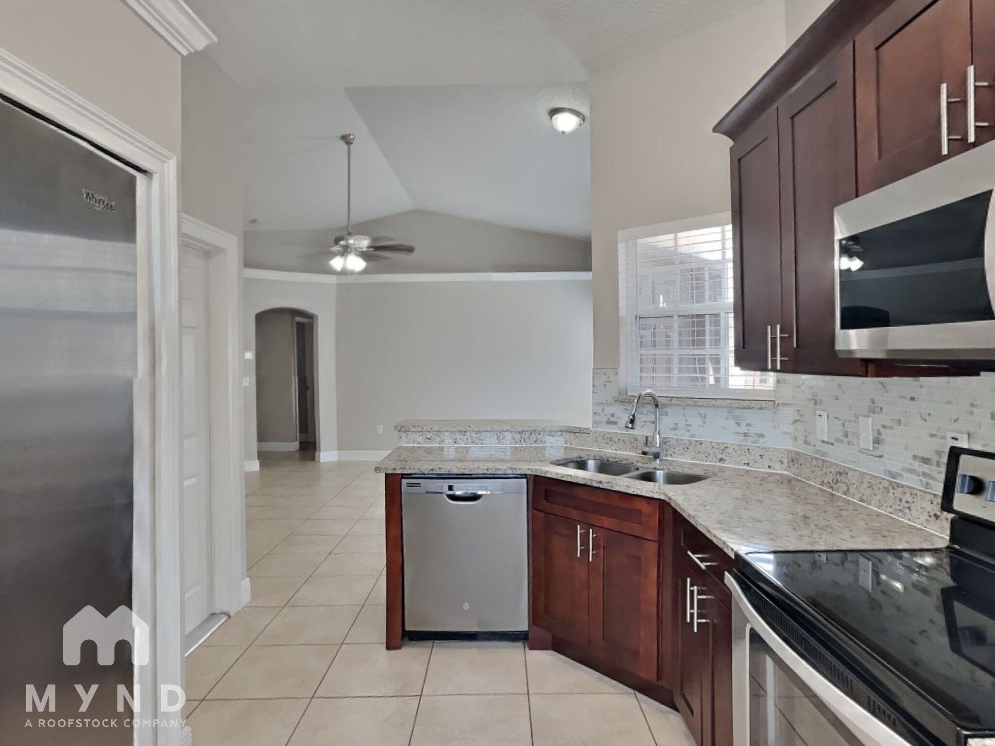 Building Photo - 233 Briar Bay Cir