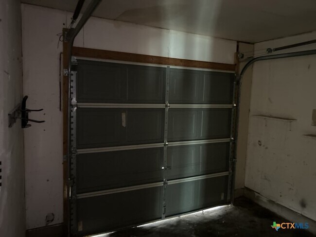 Building Photo - 1208 Ridgemont Dr