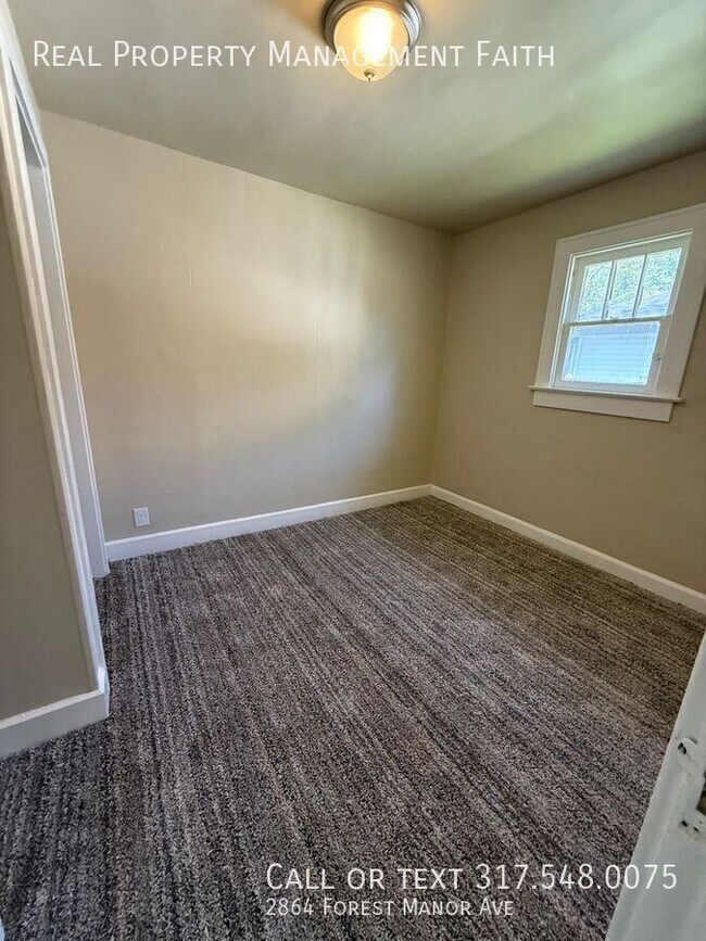 Building Photo - 2864 Forest Manor Ave