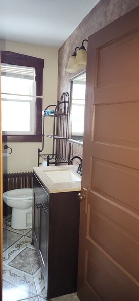 Bathroom - 340 S Jackson St