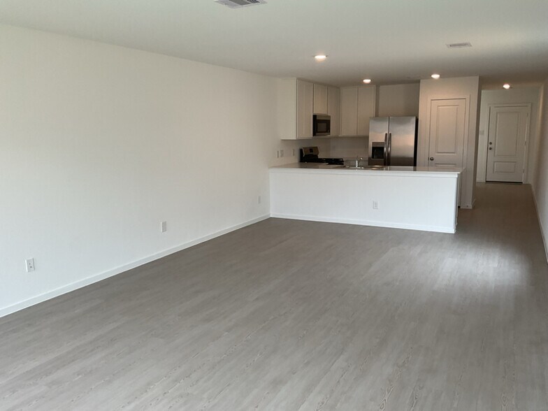Building Photo - 17921 Valle Cupa Ln