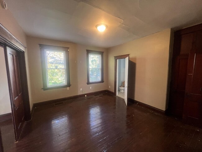 Building Photo - 3498 Boudinot Ave