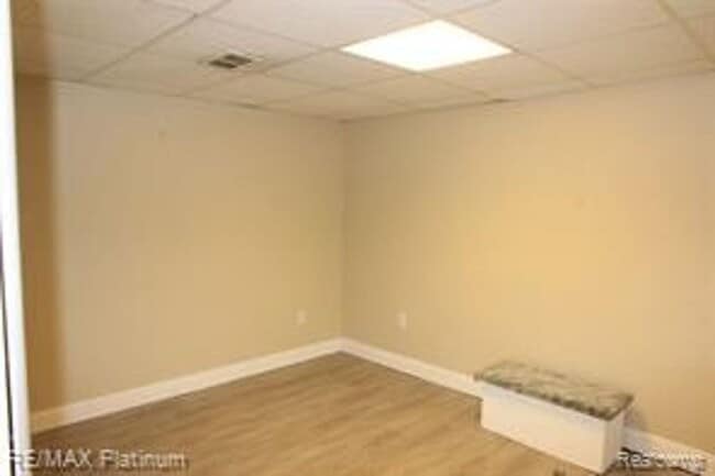 Building Photo - 5116 Prentis-