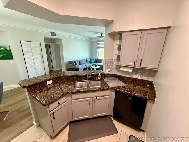 Building Photo - 10304 Myrtlewood Cir W