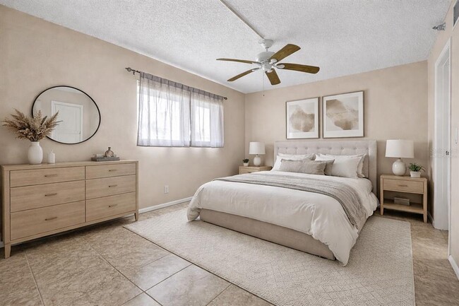 Building Photo - 1750 Harbor Pl