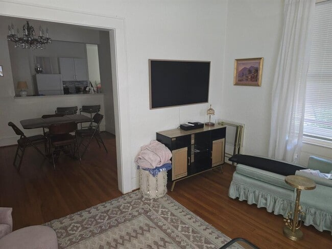Building Photo - 1701 Forest Trail
