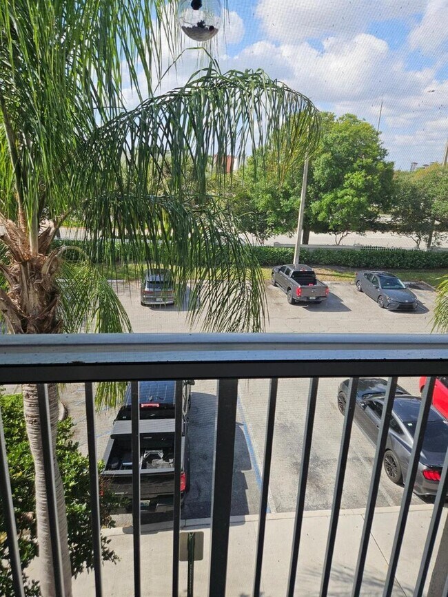 Building Photo - 5001 Wiles Rd