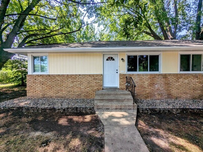 Primary Photo - 2502 Talmage Ave SE