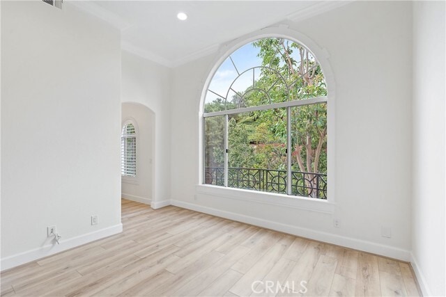 Building Photo - 15 Florentine