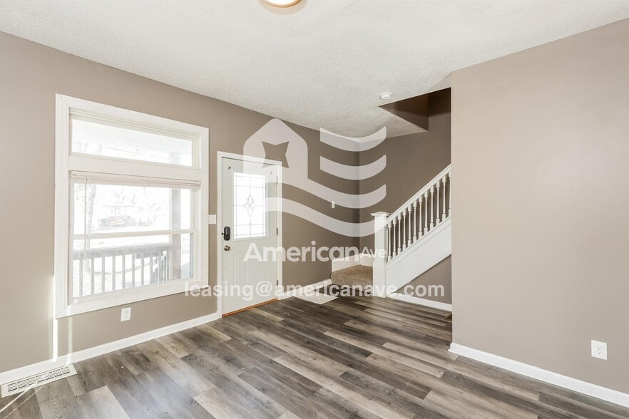 Building Photo - 532 24th Ave