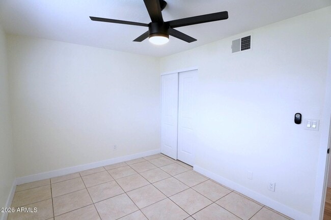 Building Photo - 2114 W San Juan Ave