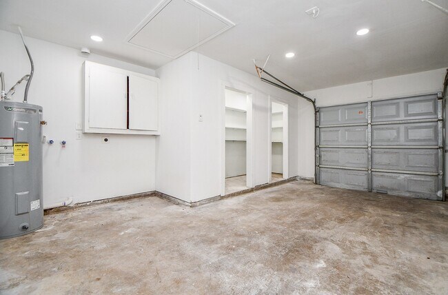 Building Photo - 515 Westside Ct