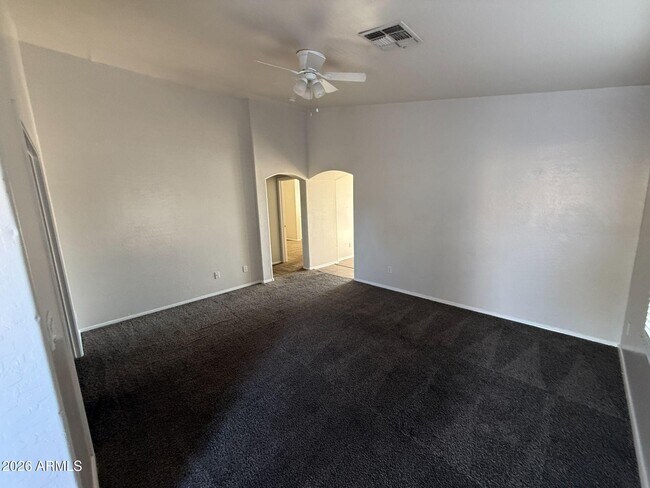 Building Photo - 12071 W Dahlia Dr