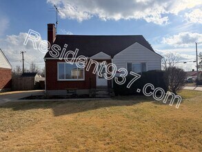 Building Photo - 3 Bed 1 Bath home in the desired Kettering area!