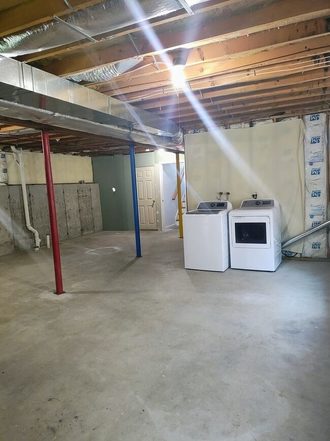 Building Photo - *****Providence/Mount Pleasant – Single Fa...