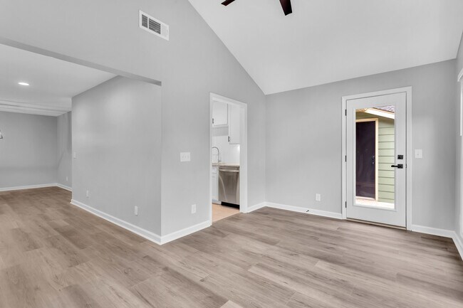 Building Photo - 1006 Canyon Point Cir