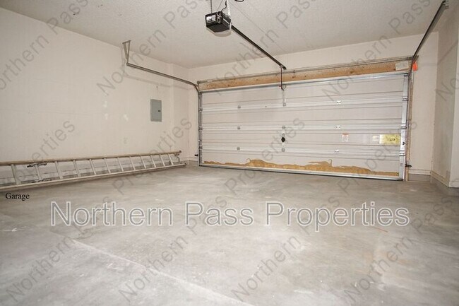 Building Photo - 13717 Paseo De Fe Cir