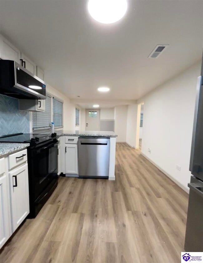 Building Photo - 119 Gaither Station Rd