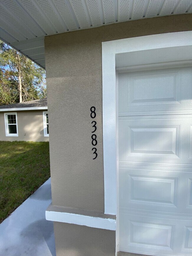 Building Photo - Custom Home - Desirable SW Dunnellon Neighborhood 3/2/2  Won't Last