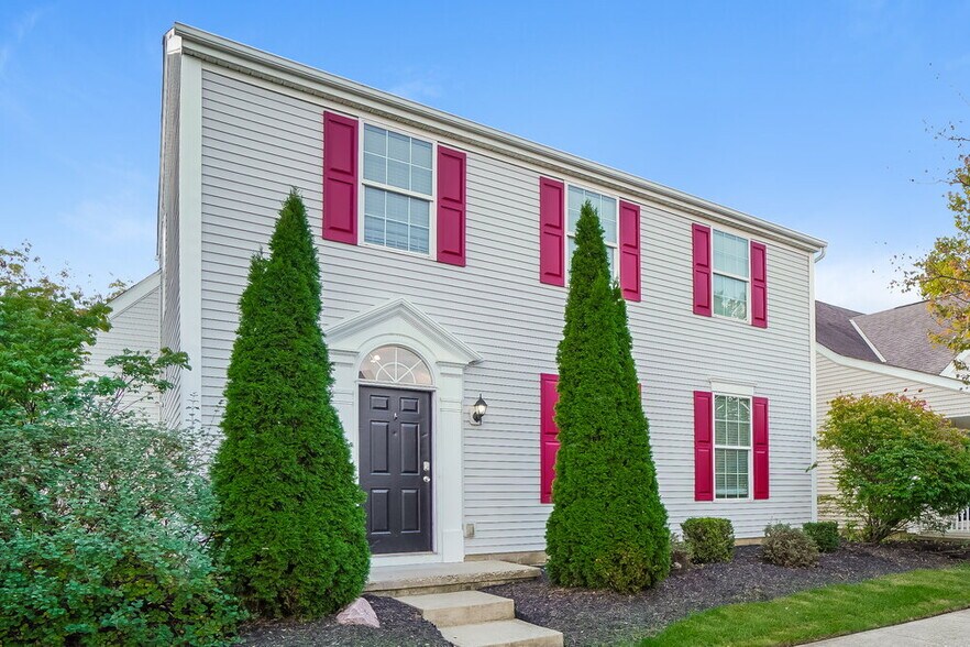 Building Photo - 7175 Normanton Dr