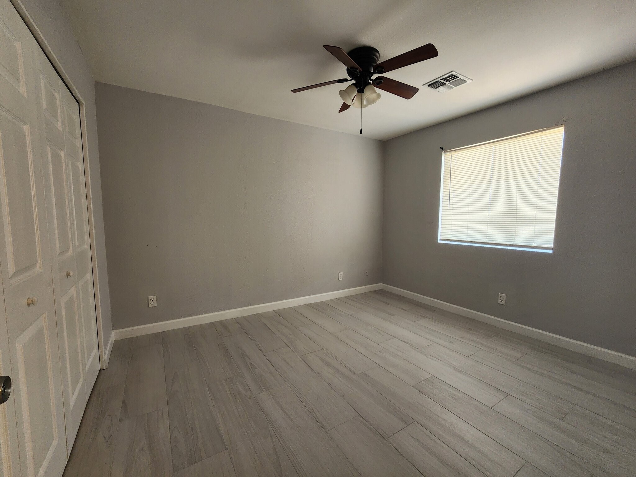 Building Photo - 143 S Doran