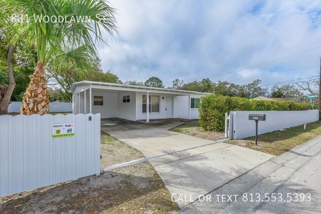 Building Photo - 831 Woodlawn St