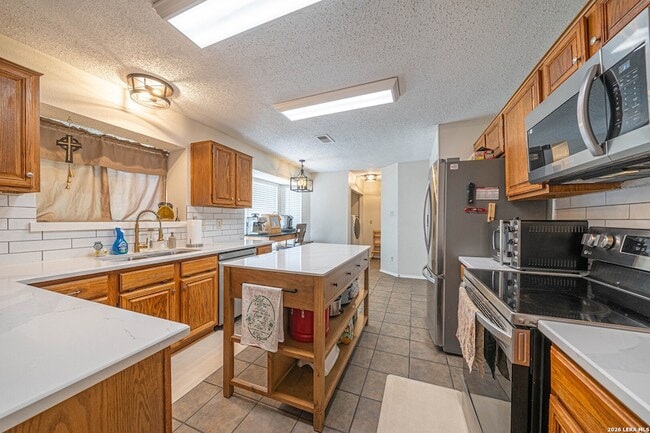 Building Photo - 2813 Kline Cir