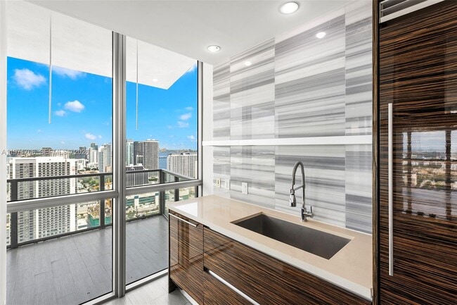 Building Photo - 1100 Biscayne Blvd