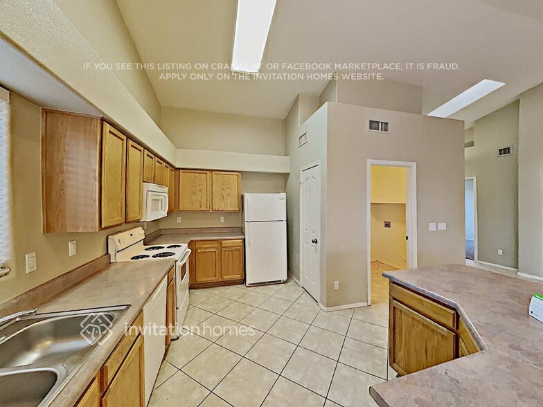 Building Photo - 11331 E Contessa St