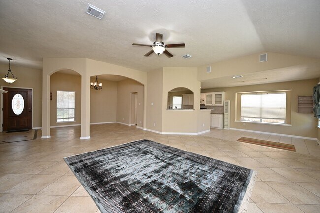 Building Photo - 219 N Wimberly Way