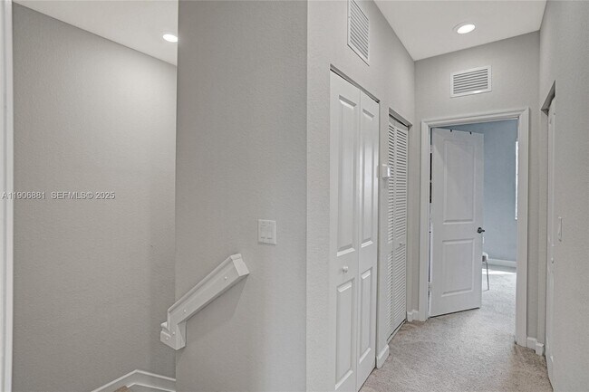 Building Photo - 391 NE 208th Terrace