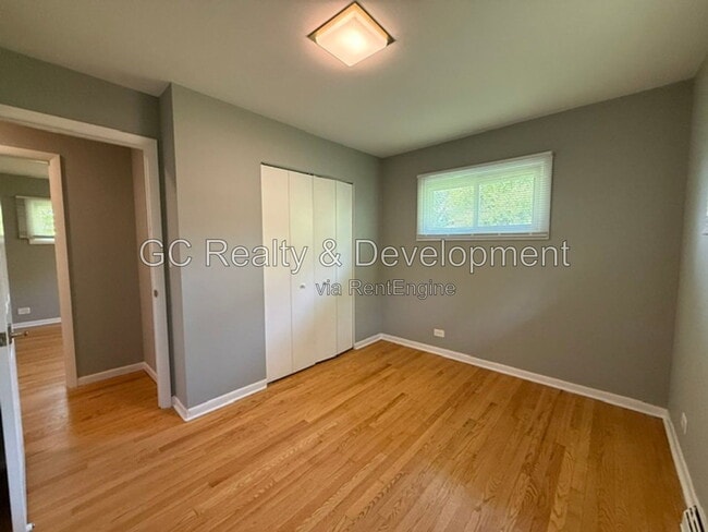 Building Photo - 1S676 S Ott Ave