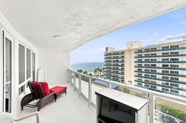 Building Photo - 4100 Galt Ocean Dr