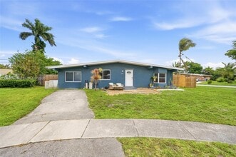 Building Photo - 2202 NW 61st Pl