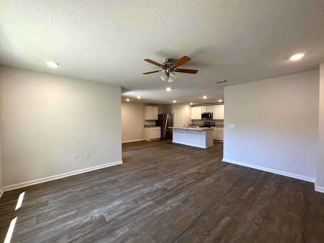 Building Photo - 3481 Sparco Dr