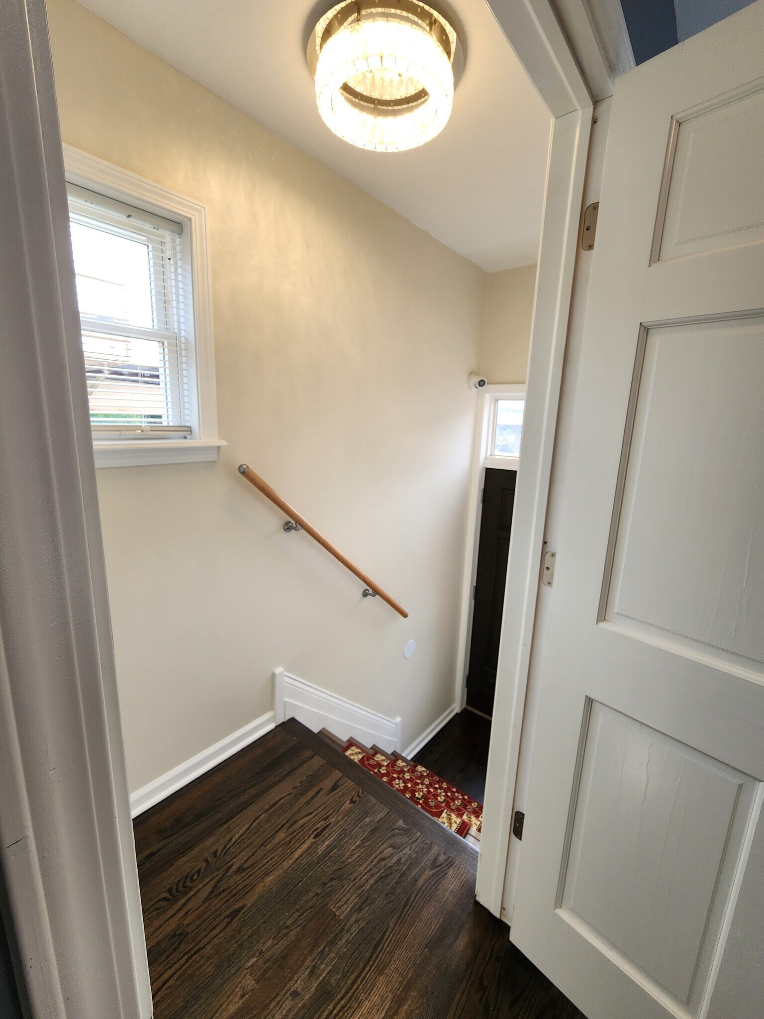 Common Area - 5911 S Indiana Ave