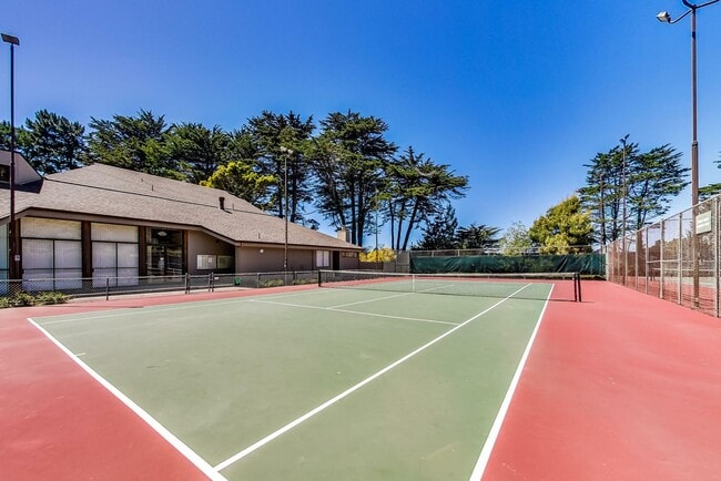 Building Photo - 208 N Lake Merced Hills