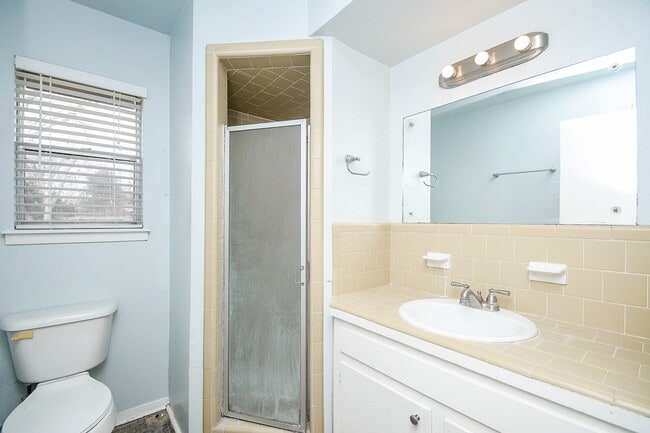 Building Photo - 11602 Dover St