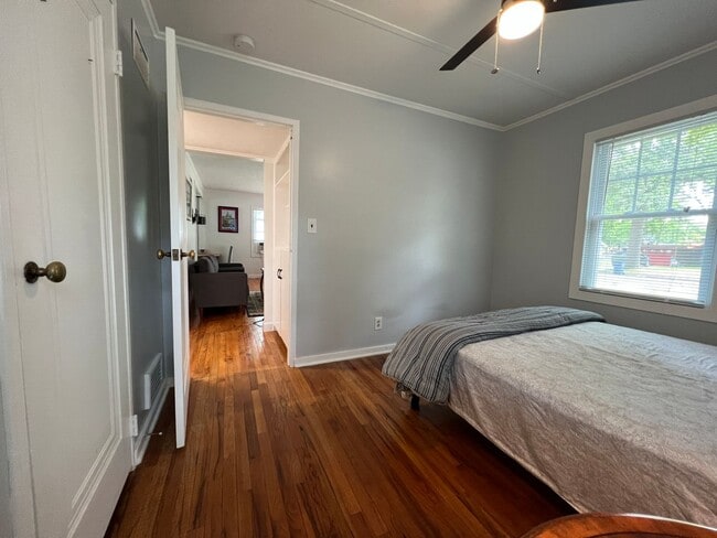 Building Photo - Great Furnished Home in TC