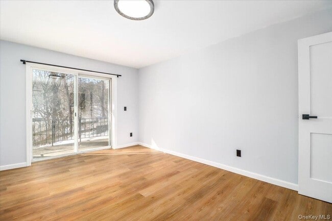 Building Photo - 615 Fox Run Ln