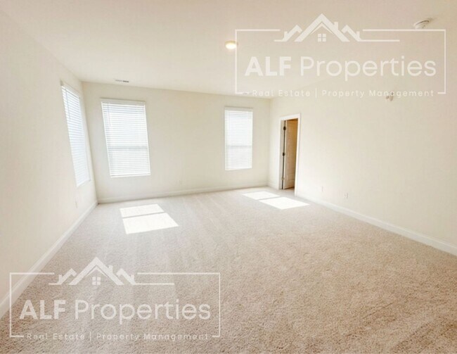 Building Photo - Luxury Downtown Wake Forest Living – Brand-New End Unit with Rooftop Terrace