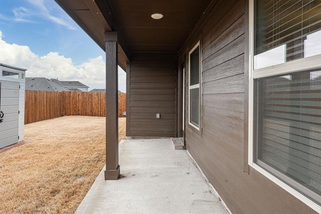 Building Photo - 704 Smokey Trail