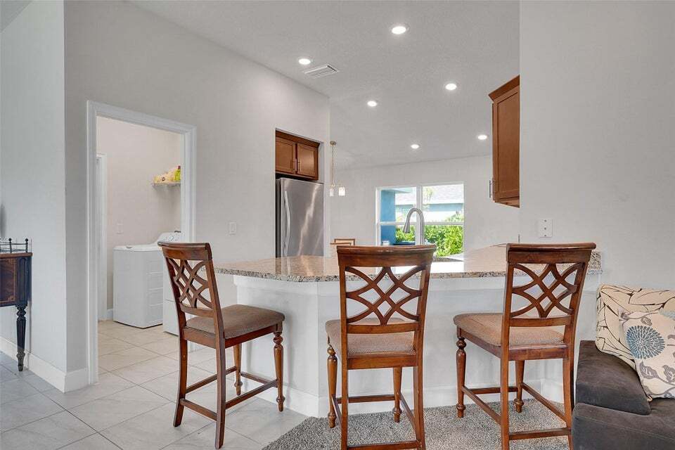 Building Photo - 8600 Merano Ave