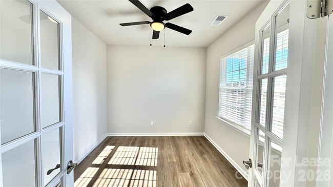 Building Photo - 1542 Swallow Tail Dr