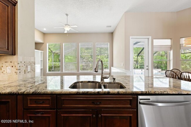 Building Photo - 337 S Mill View Way