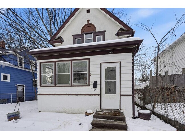 Building Photo - 3451 N Oliver Ave