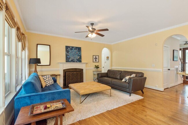 Building Photo - Gorgeous Wake Forest Home!